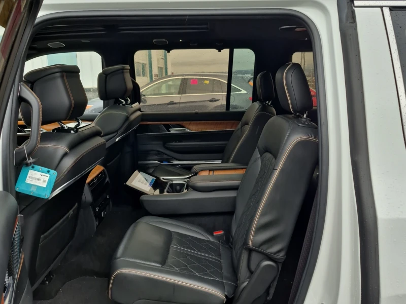 Jeep Grand Wagoneer SERIES III 4X4 * CARFAX* , снимка 6 - Автомобили и джипове - 53479867