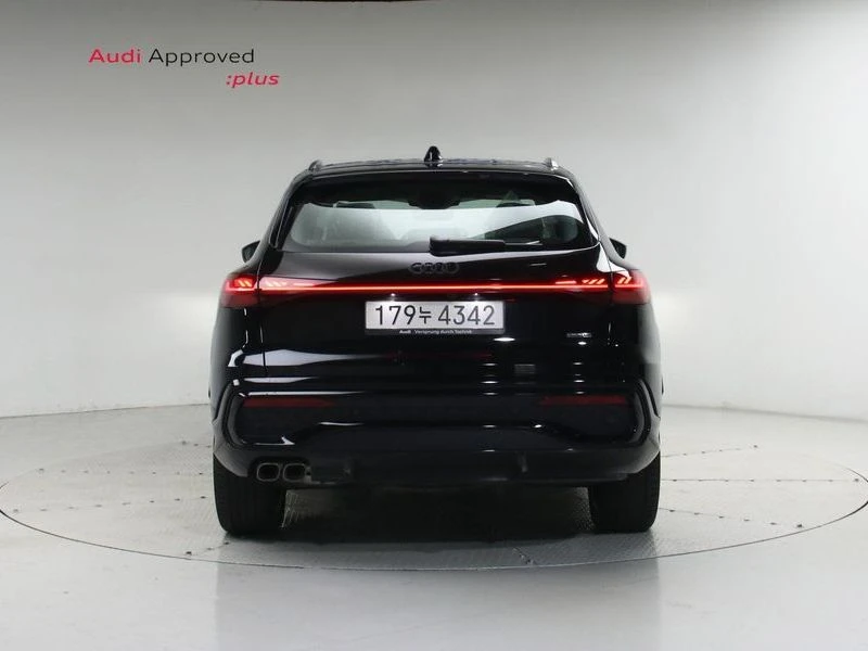 Audi Q5 40 TDI Quattro S Line| 190к.с.| ВКЛ.ТЕХНОТЕСТ, снимка 4 - Автомобили и джипове - 55717563
