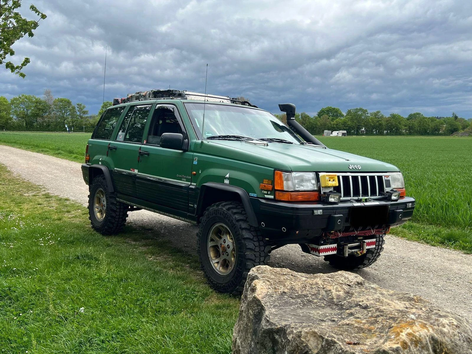 Jeep Grand cherokee  - изображение 2