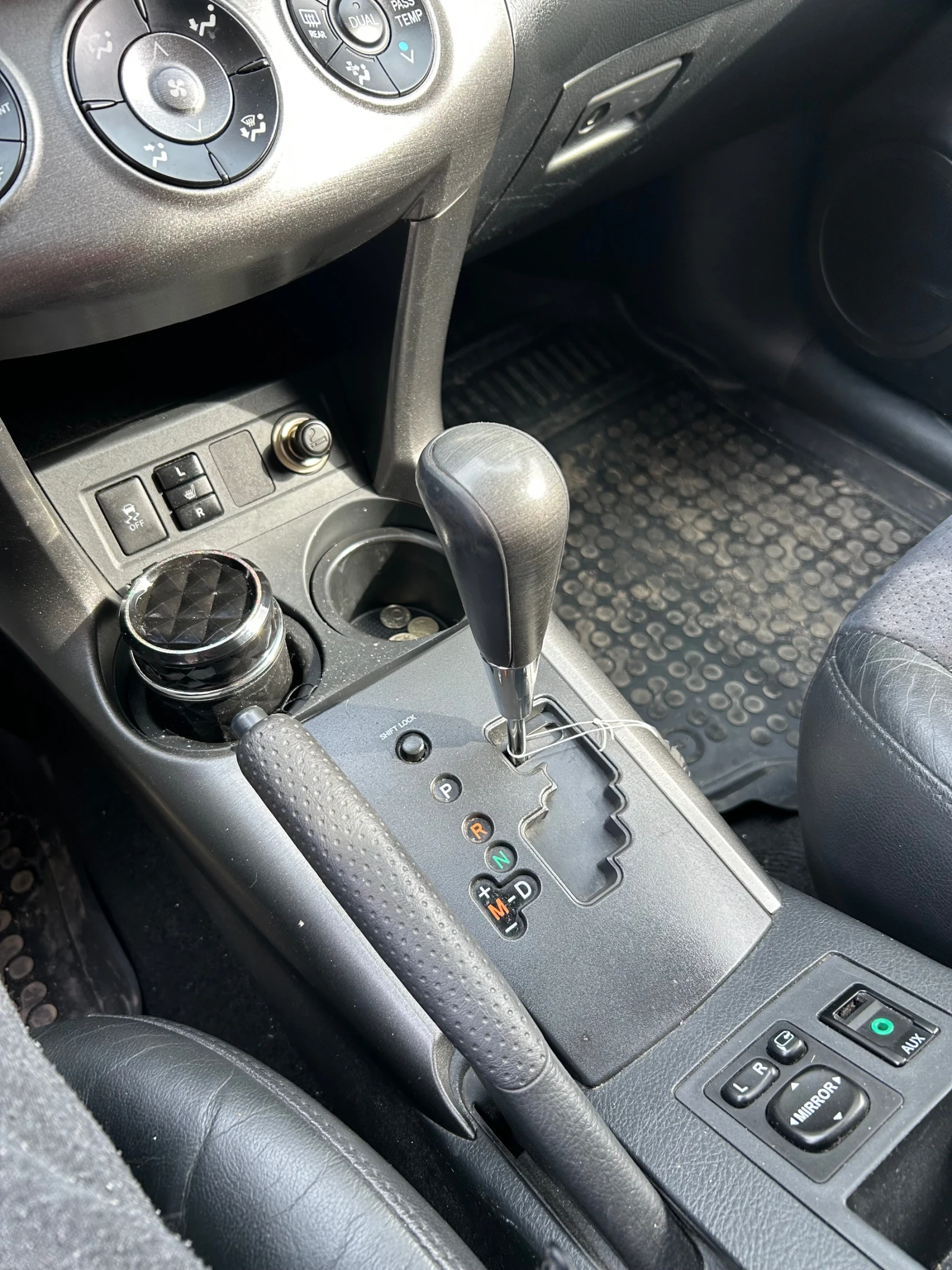 Toyota Rav4 2.2 D-4D - изображение 6