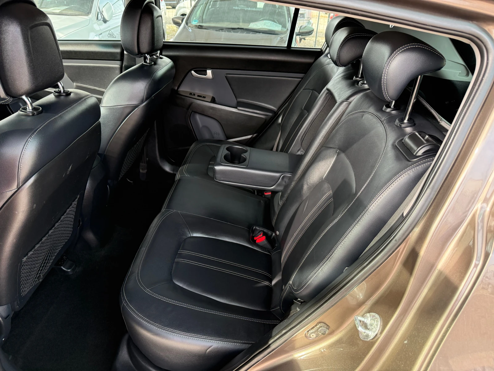 Kia Sportage 2.0 d | Mobile.bg   11