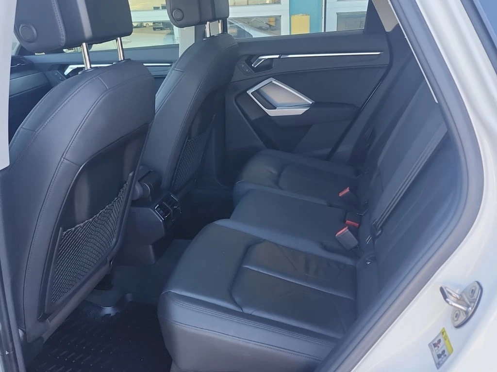 Audi Q3 * PROGRESSIV * CARFAX *    | Mobile.bg   13