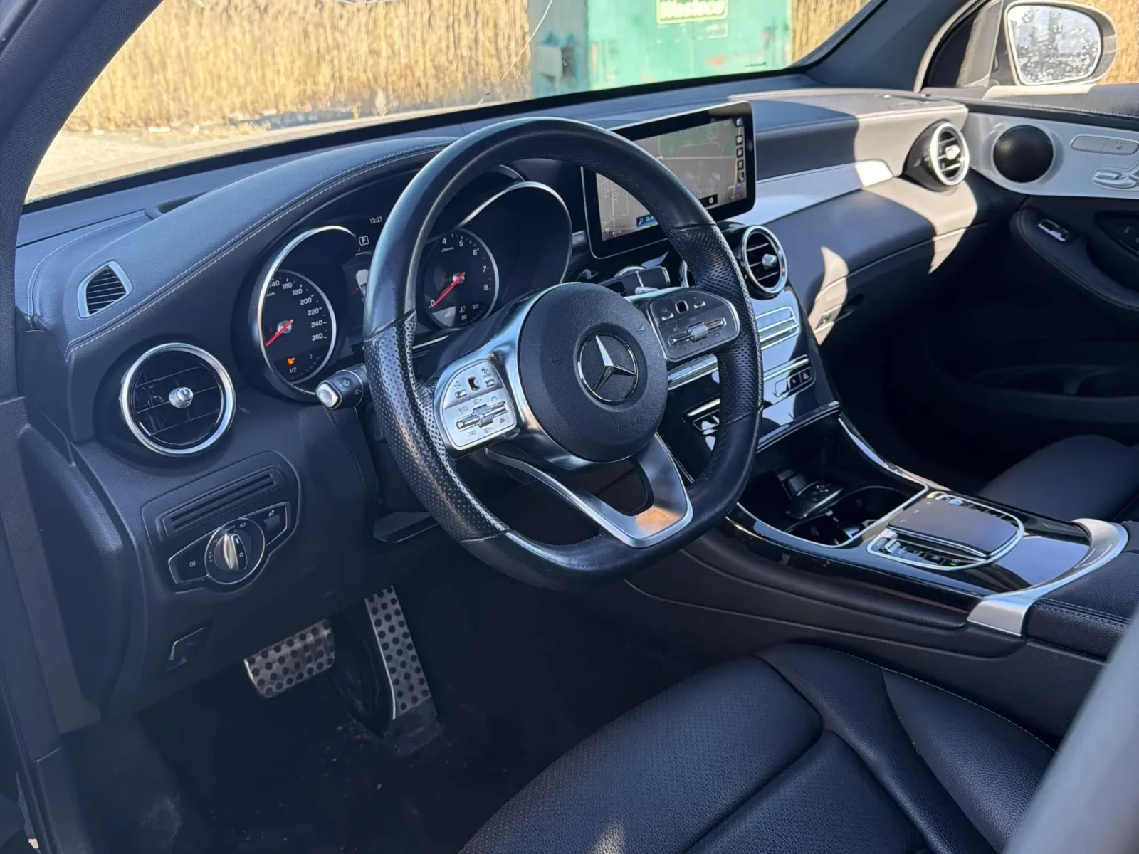 Mercedes-Benz GLC 300 * CARFAX * БЕЗ ПЪРВОНАЧАЛНА ВНОСКА - изображение 6