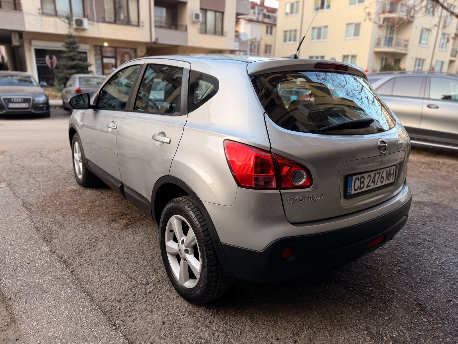 Nissan Qashqai 2.0  | Mobile.bg � ����������� 7