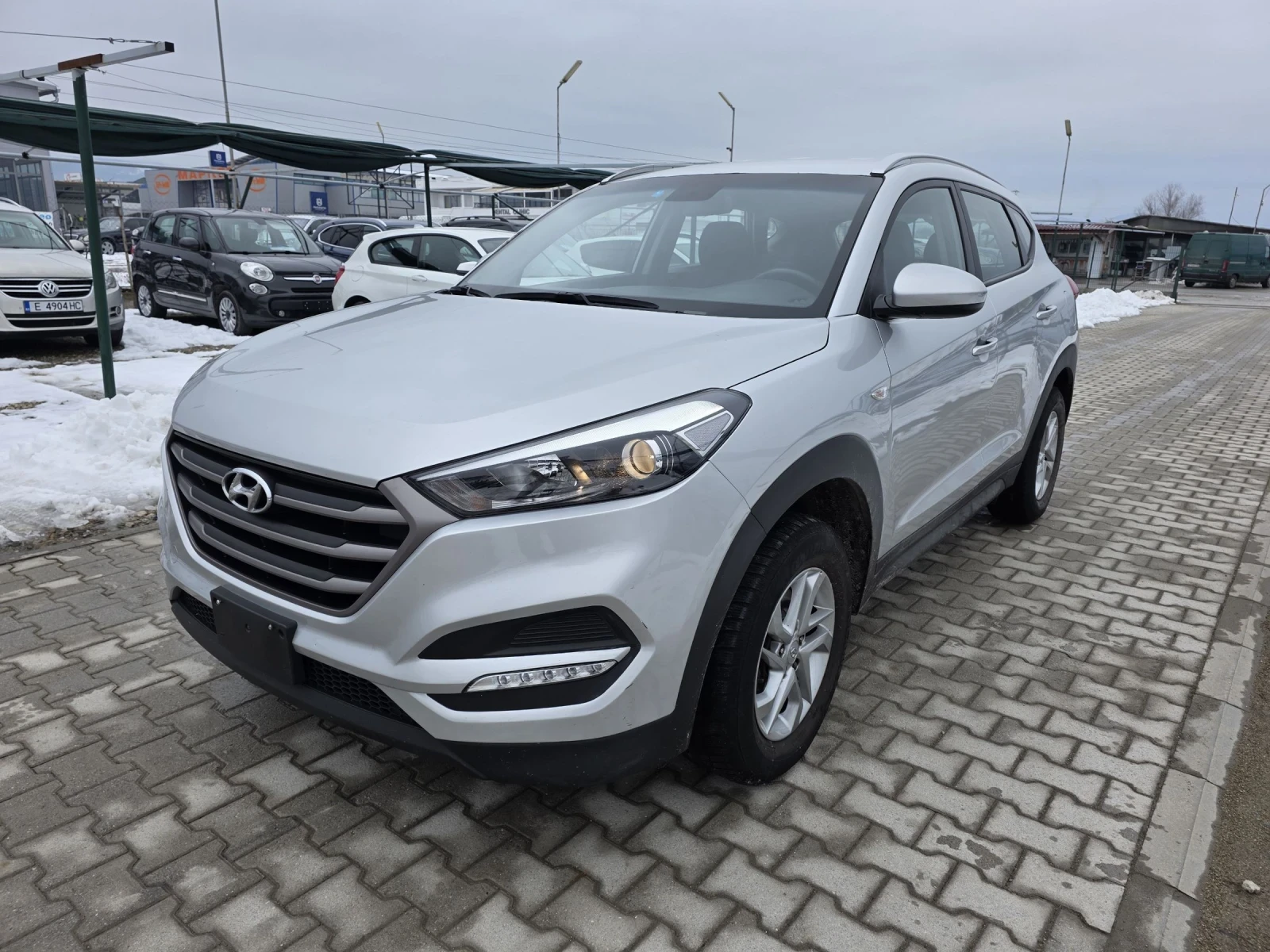 Hyundai Tucson 1.6i 153000km Euro6B Лизинг - изображение 3
