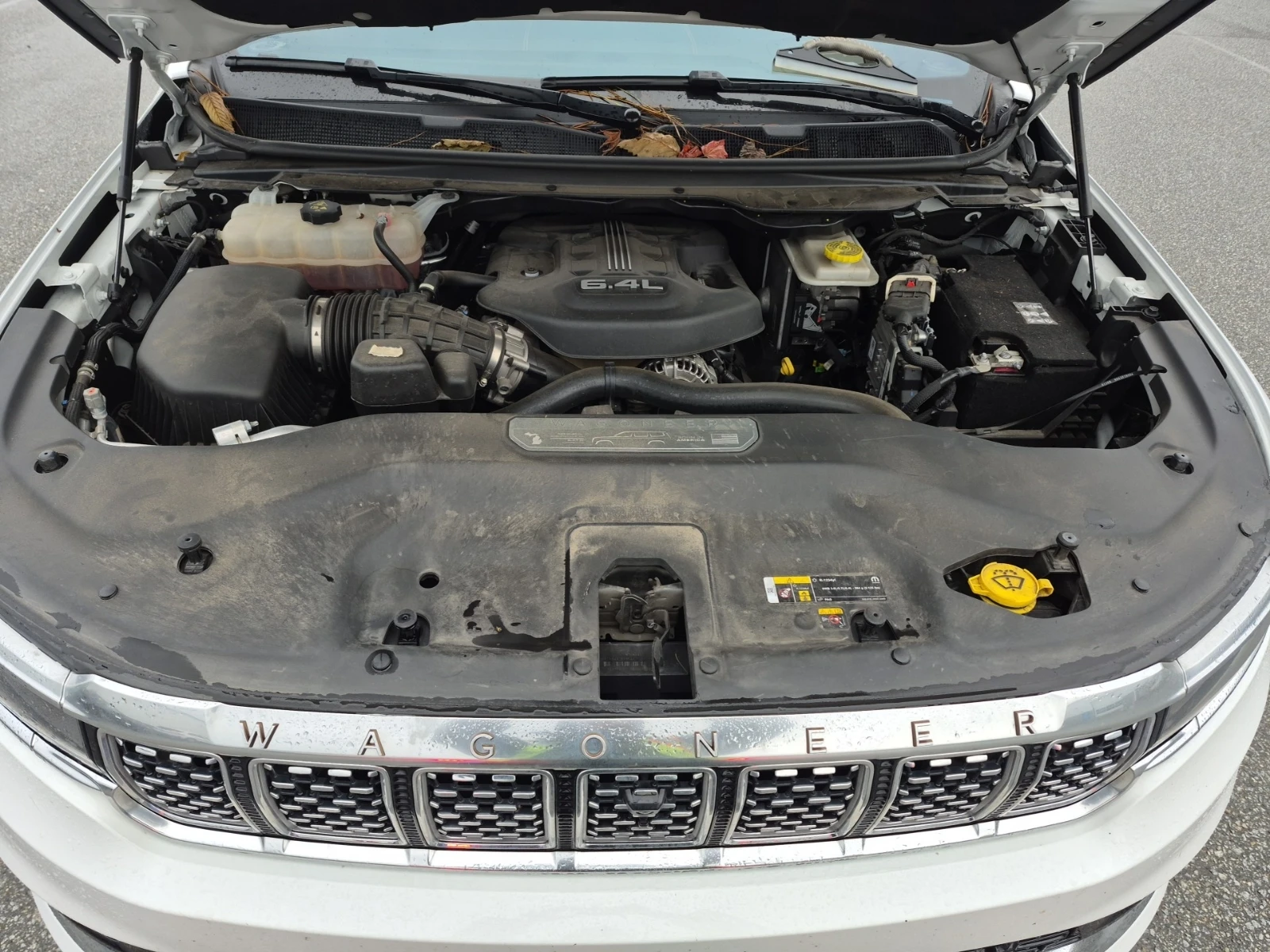 Jeep Grand Wagoneer SERIES III 4X4 * CARFAX*  - изображение 10