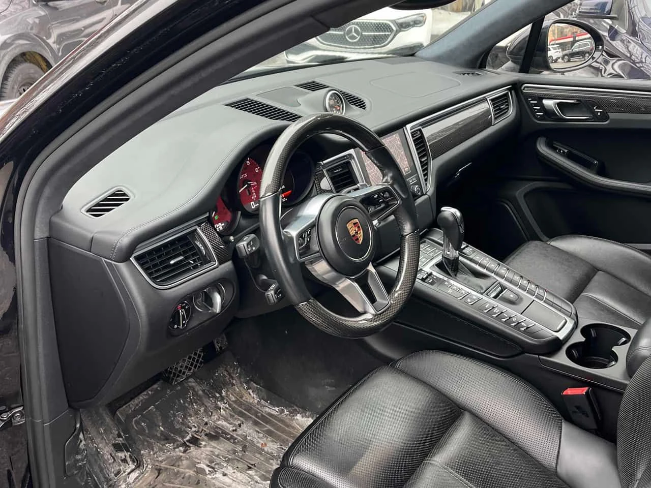 Porsche Macan * GTS * CARFAX * ЦЕНА ДО БГ, снимка 7 - Автомобили и джипове - 53740762