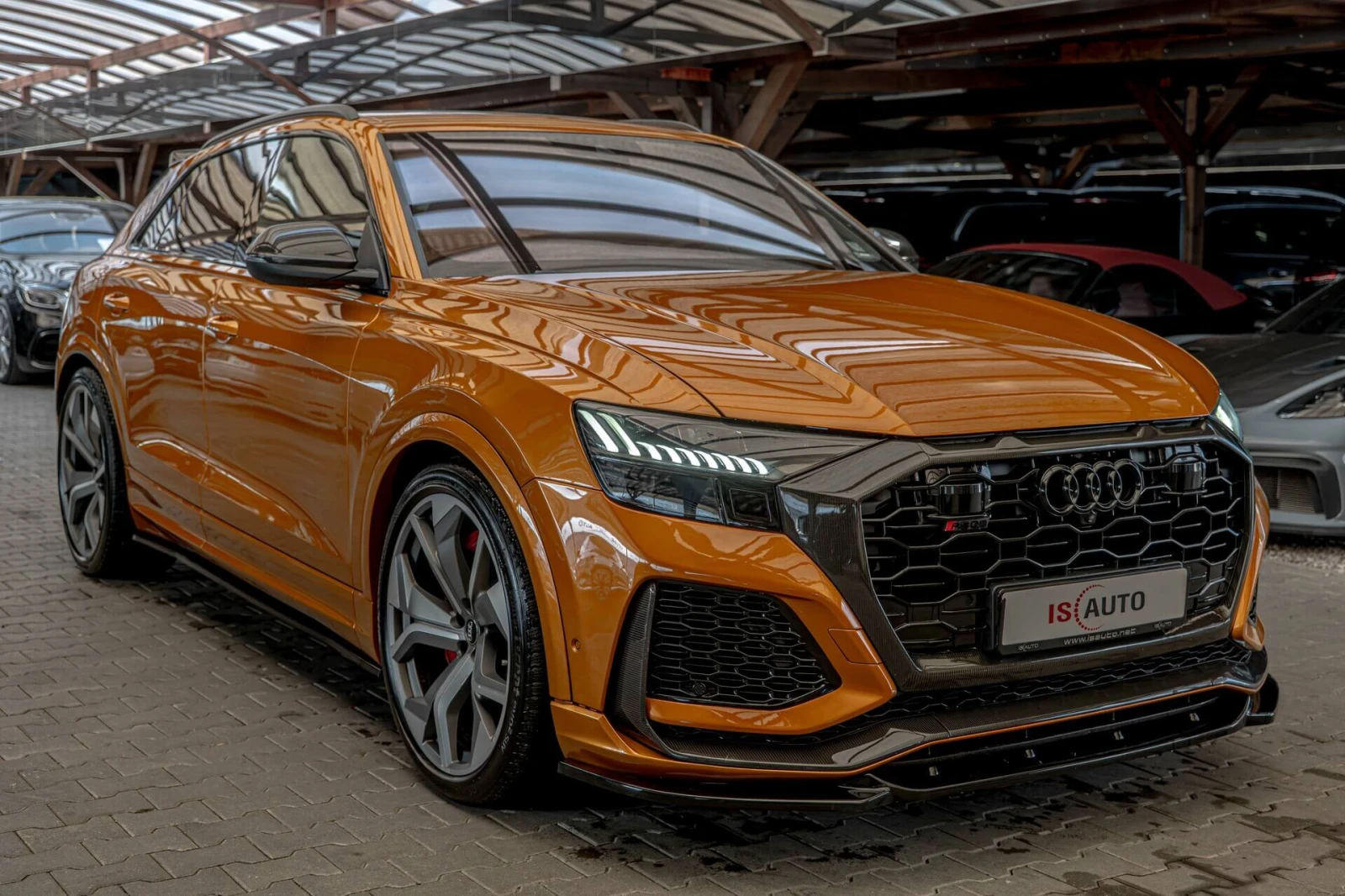Audi RSQ8 4.0TFSI/Bang&Olufsen/Carbon/Керамика/Камера 360/ - изображение 2
