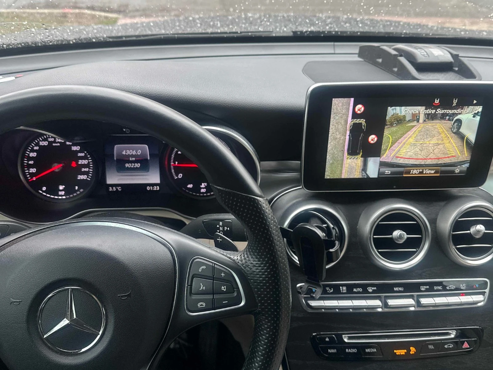 Mercedes-Benz GLC 300 4MATIC С РЕГИСТРАЦИЯ & АВТО КРЕДИТ , снимка 8 - Автомобили и джипове - 53972703