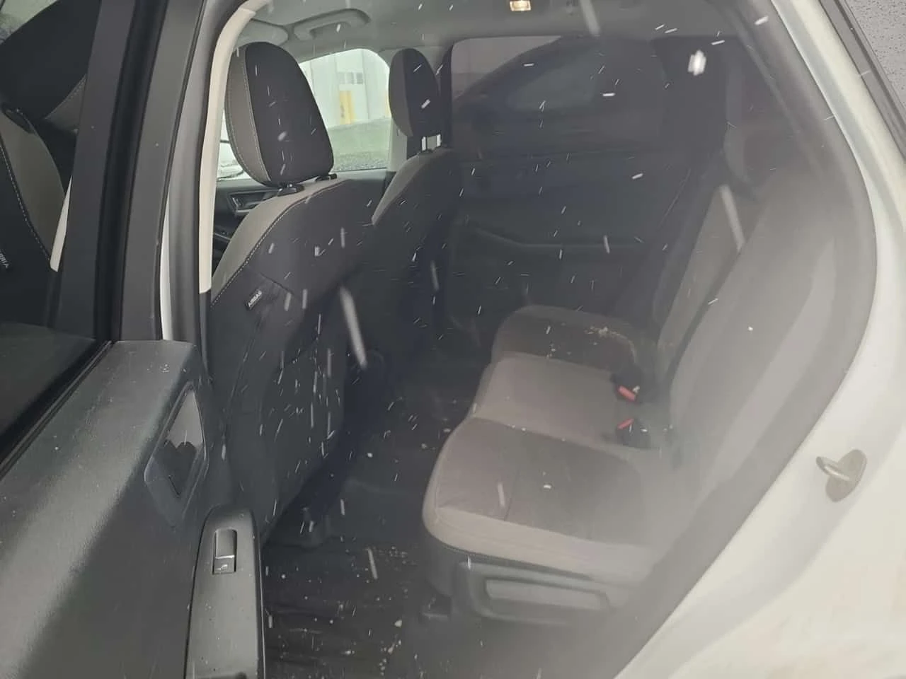 Ford Escape * SE * * ЗАДНА КАМЕРА* * ПОДГРЕВ* , снимка 12 - Автомобили и джипове - 54017758