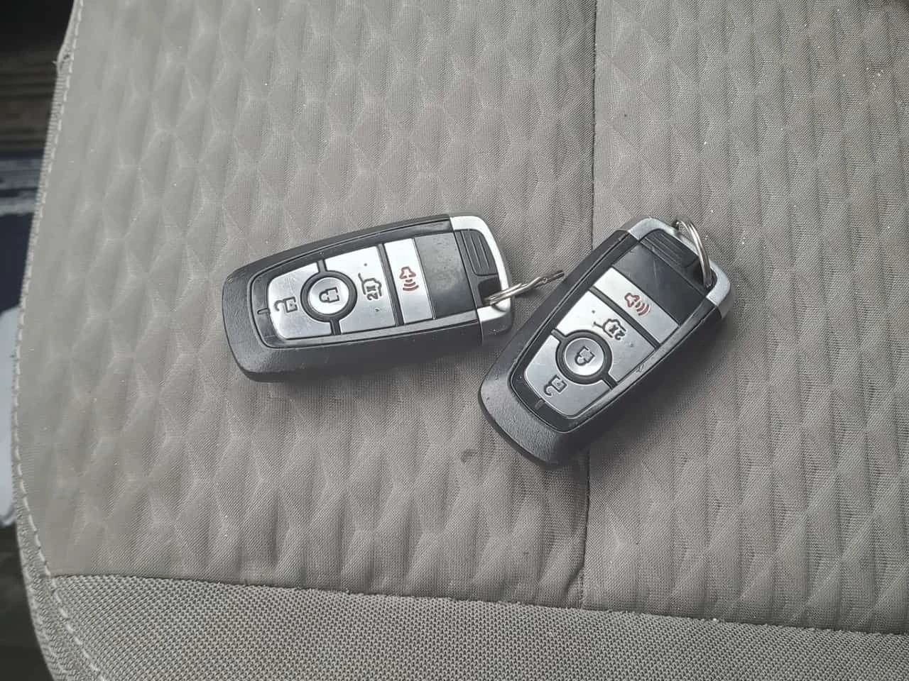 Ford Escape * SE * * ЗАДНА КАМЕРА* * ПОДГРЕВ* , снимка 14 - Автомобили и джипове - 54017758