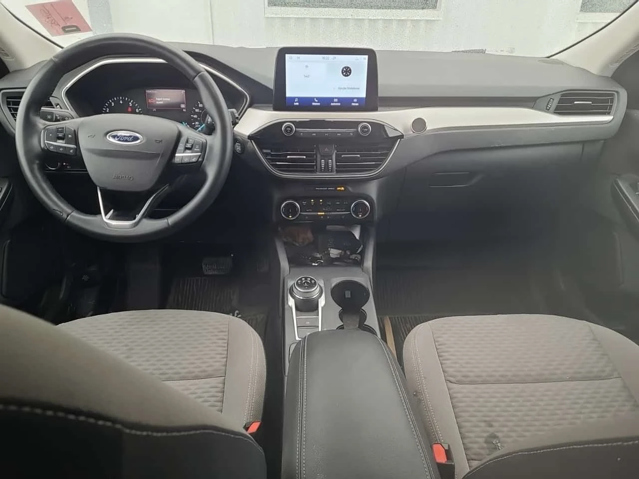 Ford Escape * SE * * ЗАДНА КАМЕРА* * ПОДГРЕВ* , снимка 11 - Автомобили и джипове - 54017758