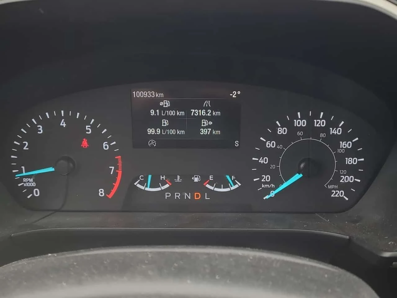 Ford Escape * SE * * ЗАДНА КАМЕРА* * ПОДГРЕВ* , снимка 13 - Автомобили и джипове - 54017758