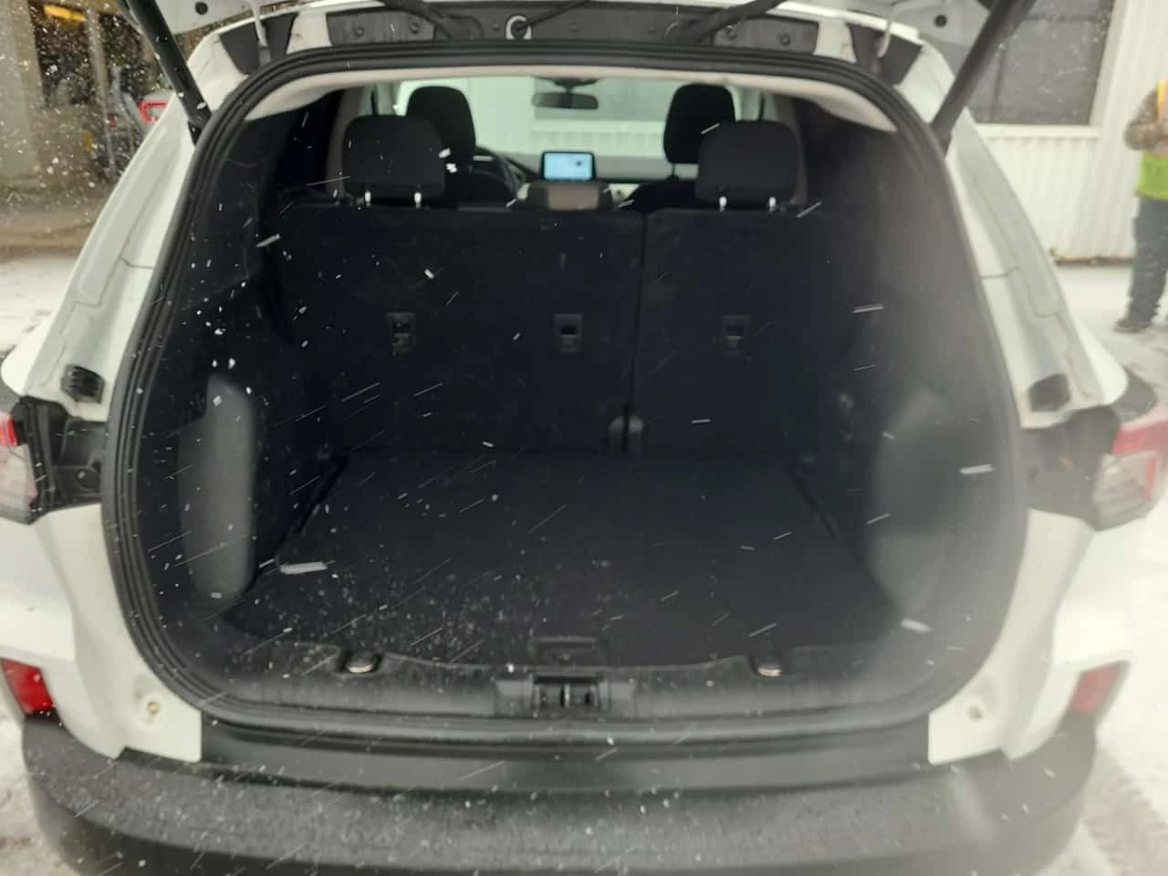 Ford Escape * SE * * ЗАДНА КАМЕРА* * ПОДГРЕВ* , снимка 15 - Автомобили и джипове - 54017758