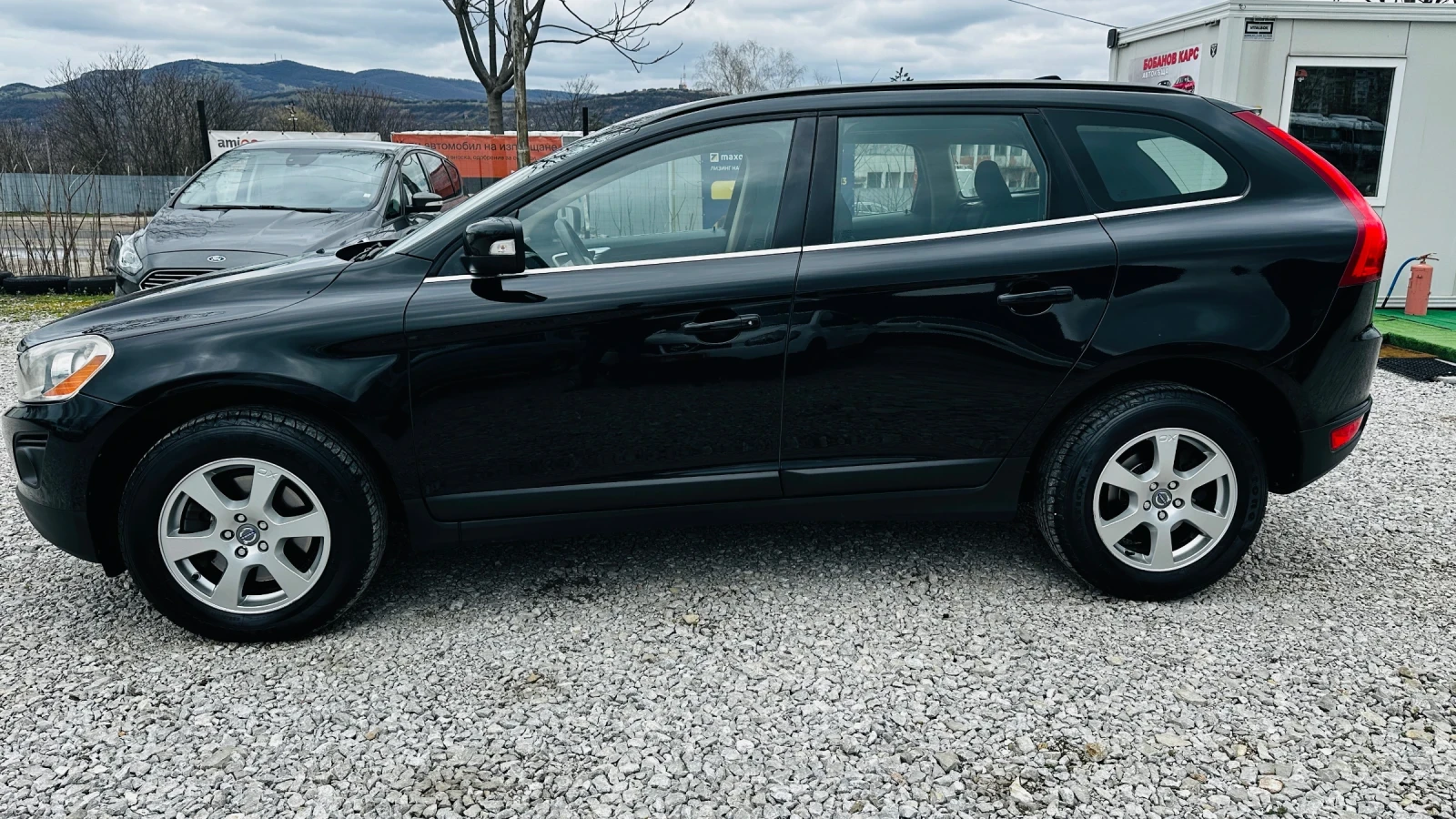 Volvo XC60 2.4d5-автоматик 4х4, снимка 6 - Автомобили и джипове - 54033377