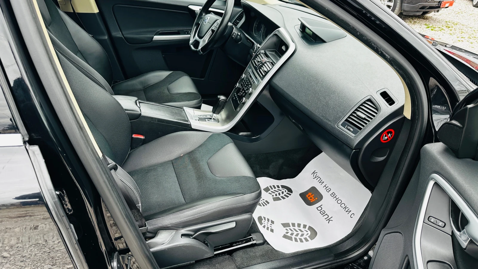 Volvo XC60 2.4d5-автоматик 4х4, снимка 11 - Автомобили и джипове - 54033377