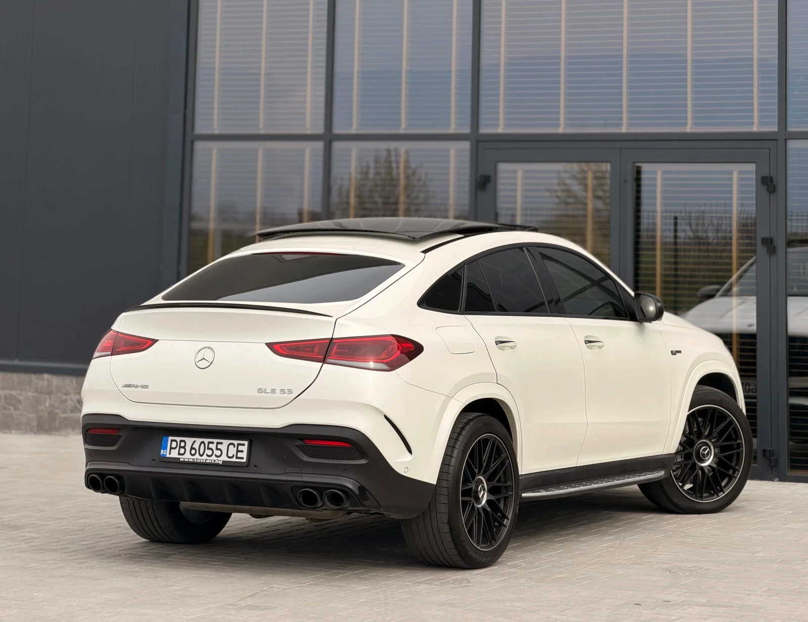 Mercedes-Benz GLE 53 4MATIC COUPE, MILD HIBRID, снимка 4 - Автомобили и джипове - 54953288