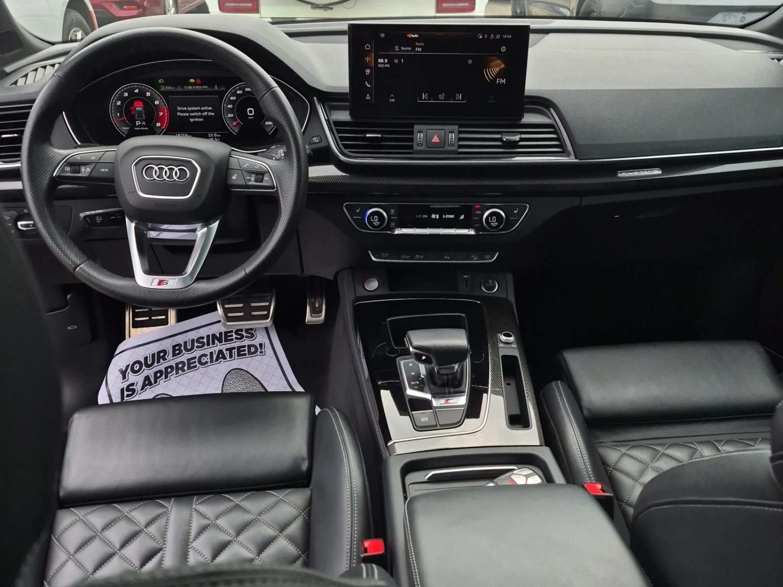 Audi SQ5 * * CARFAX * * АВТО КРЕДИТ * * , снимка 6 - Автомобили и джипове - 54989912
