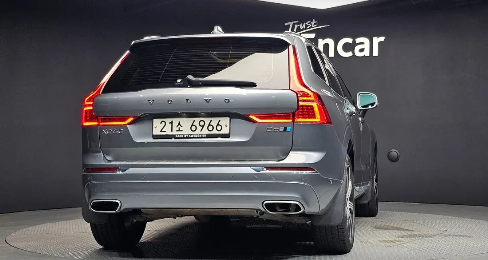 Volvo XC60 * АвтоКредит* (ЦЕНА ДО БГ), снимка 4 - Автомобили и джипове - 55486301