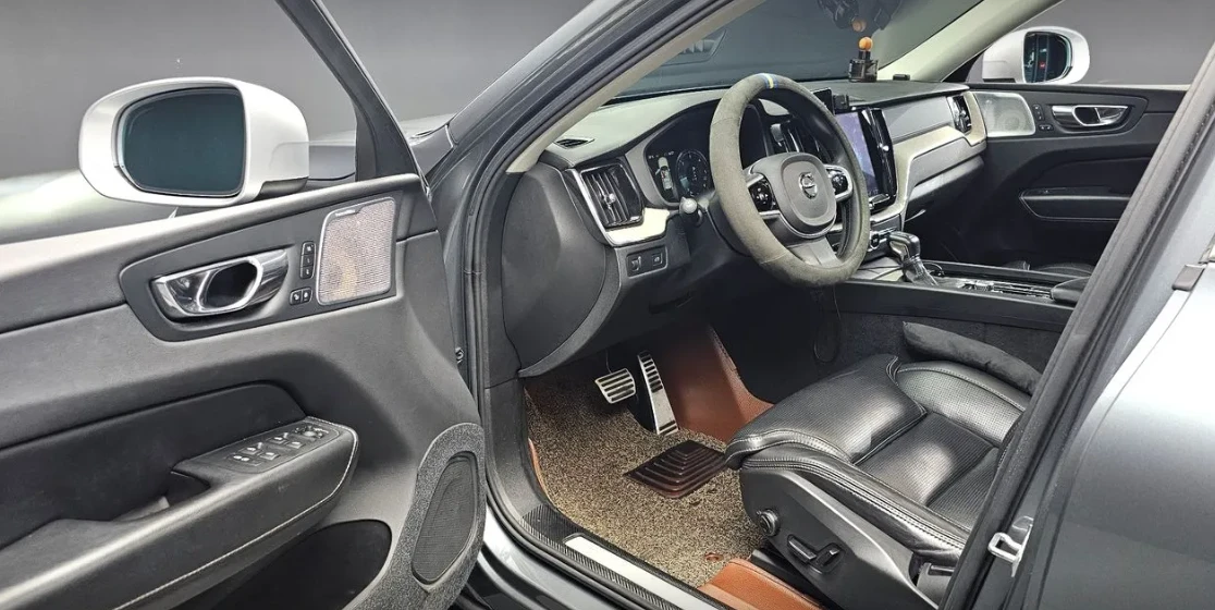 Volvo XC60 * АвтоКредит* (ЦЕНА ДО БГ), снимка 9 - Автомобили и джипове - 55486301