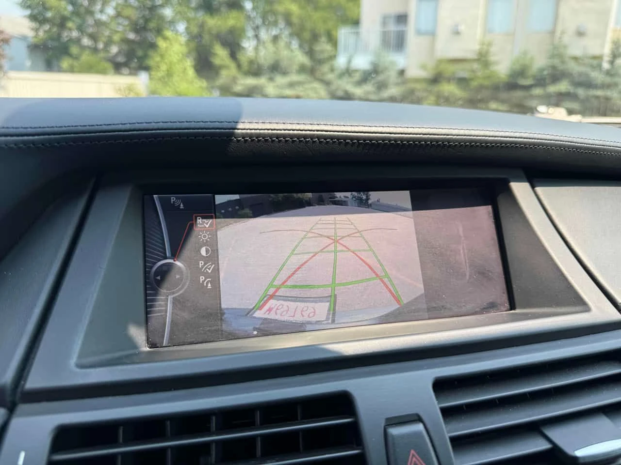 BMW X6 M * HEAD UP DISPLAY* ВАКУМ НА ВРАТИТЕ* ШИБИДАХ* , снимка 12 - Автомобили и джипове - 55557105