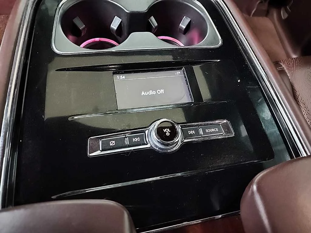 Lincoln Navigator 3.5* BLIND SPOT* МАСАЖ* HUD* 360* ЛЮК* КРАЙНА ЦЕНА, снимка 14 - Автомобили и джипове - 55595189