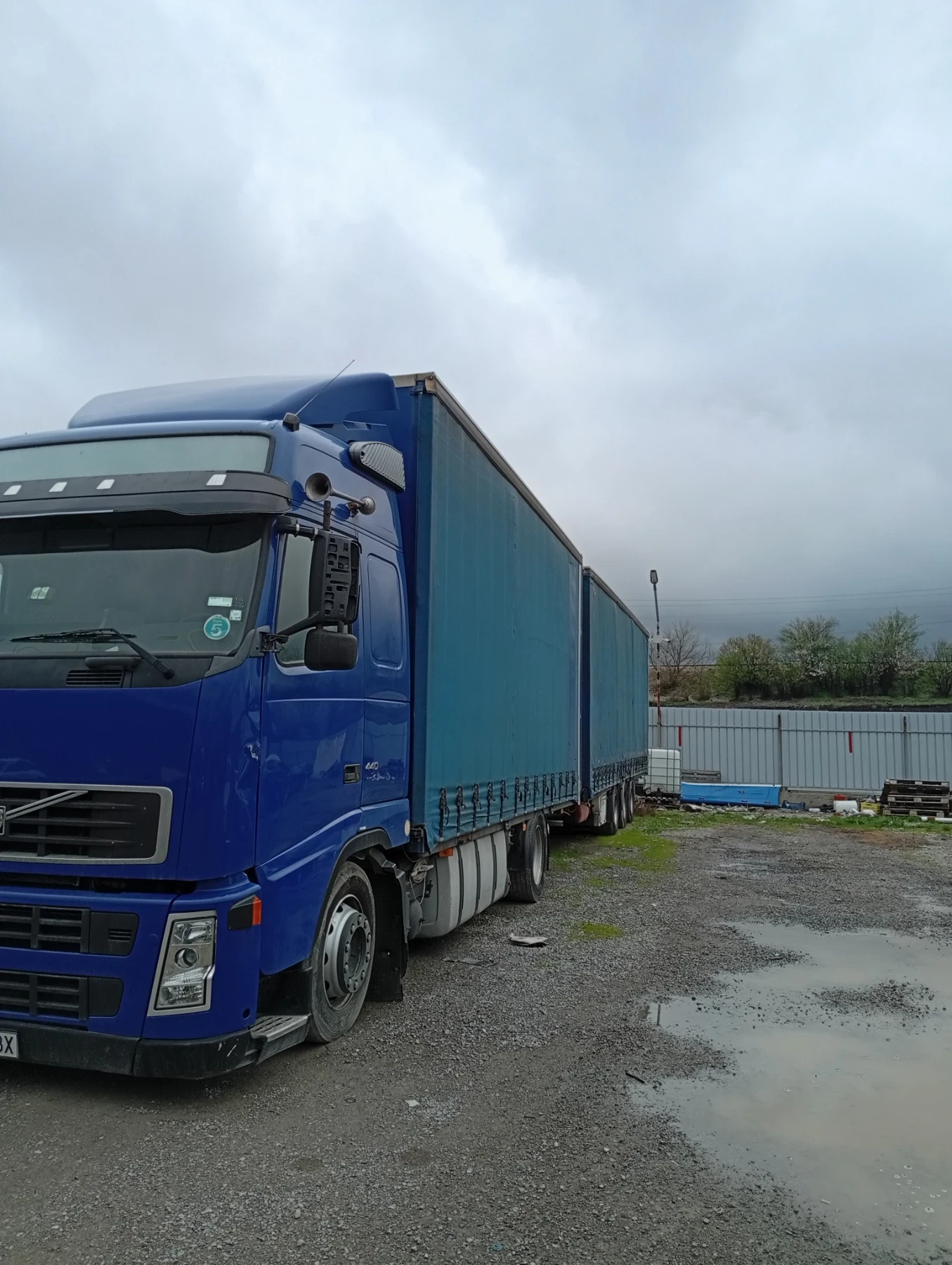 Volvo F12  - изображение 2