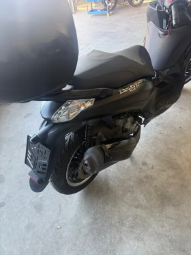 Piaggio Beverly S300i-ABS, ASR- POLICE , снимка 8
