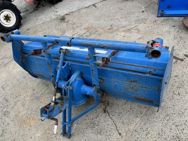 Трактор ISEKI 23 кс, снимка 14 - Селскостопанска техника - 56375644