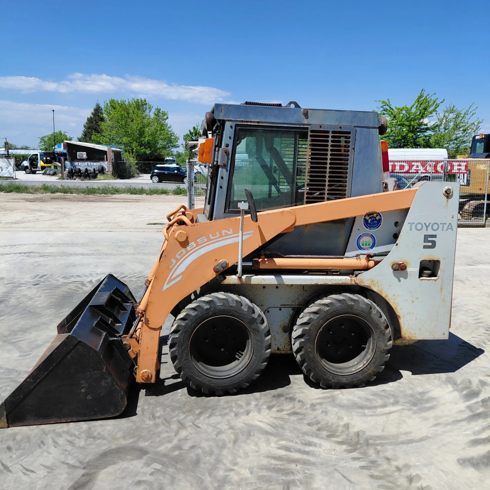 Мини челни товарачи Bobcat Toyota 4SDKL5 * НАЛИЧЕН * ТОП СЪСТОЯНИЕ * , снимка 2 - Индустриална техника - 53093312