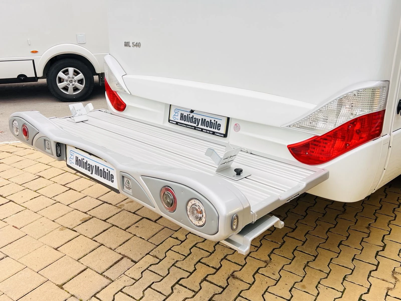 Кемпер HYMER / ERIBA  580 Автоматик, Солар, Клима  - изображение 5