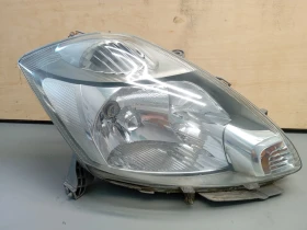 Фар десен Дайхатсу Сирион 1.3б 4х4