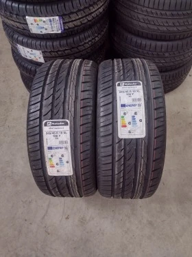 Гуми Летни 245/45R18, снимка 1