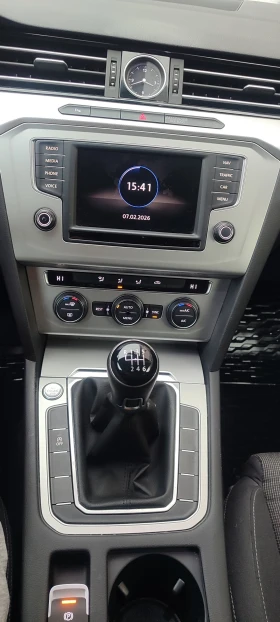 VW Passat 1.6 TDI Bluemotion, снимка 16
