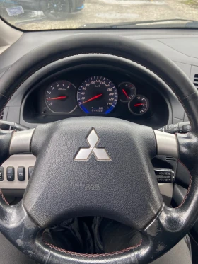 Mitsubishi Grandis 2.0d 7 местна - 4600 лв. / 2351.94 € - 19389610 11