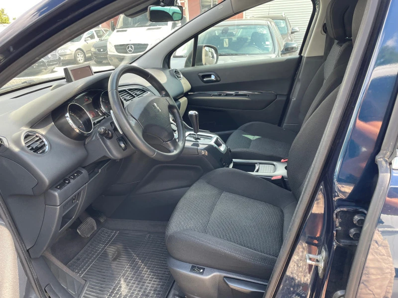 Peugeot 5008 1.6 HDI, снимка 5 - Автомобили и джипове - 46633612