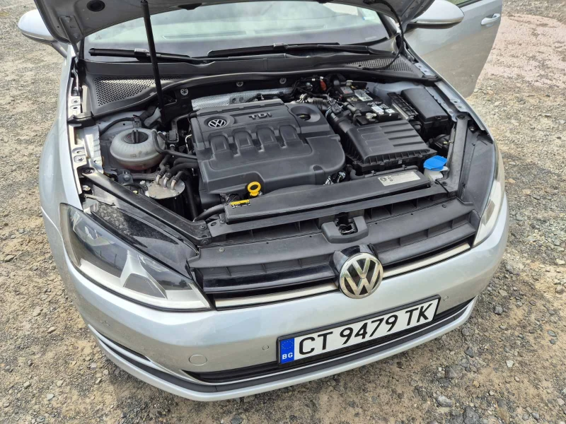 VW Golf 1.6TDI 90кс, снимка 16 - Автомобили и джипове - 47470691