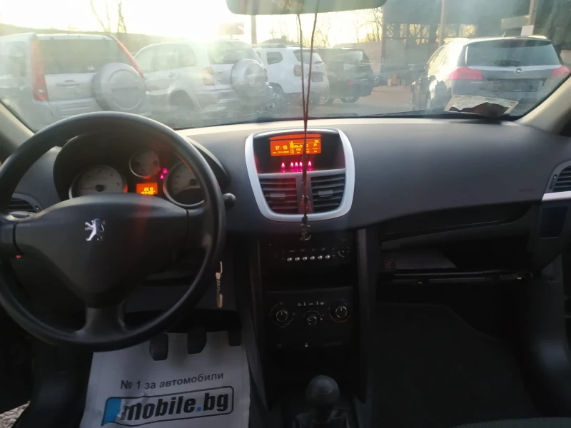 Peugeot 207 1.4 HDI, снимка 9 - Автомобили и джипове - 48154906