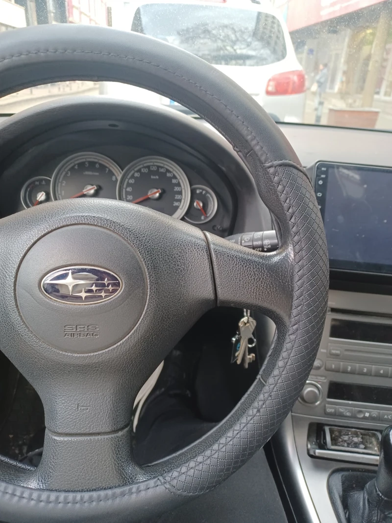 Subaru Legacy 2000i, снимка 7 - Автомобили и джипове - 48694444