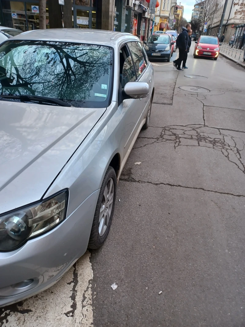 Subaru Legacy 2000i, снимка 2 - Автомобили и джипове - 48694444