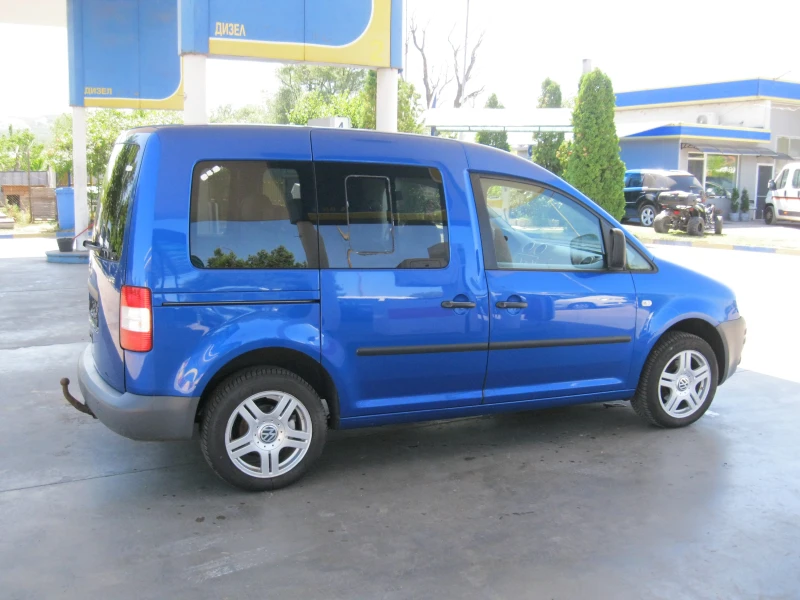 VW Caddy LiFE  FAMILY, снимка 4 - Автомобили и джипове - 51364675