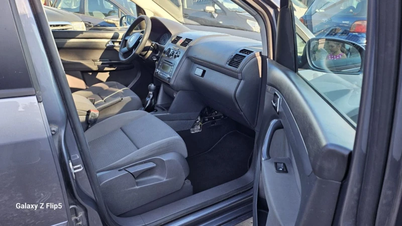 VW Touran 1.6i LPG 102кс., снимка 12 - Автомобили и джипове - 51958859