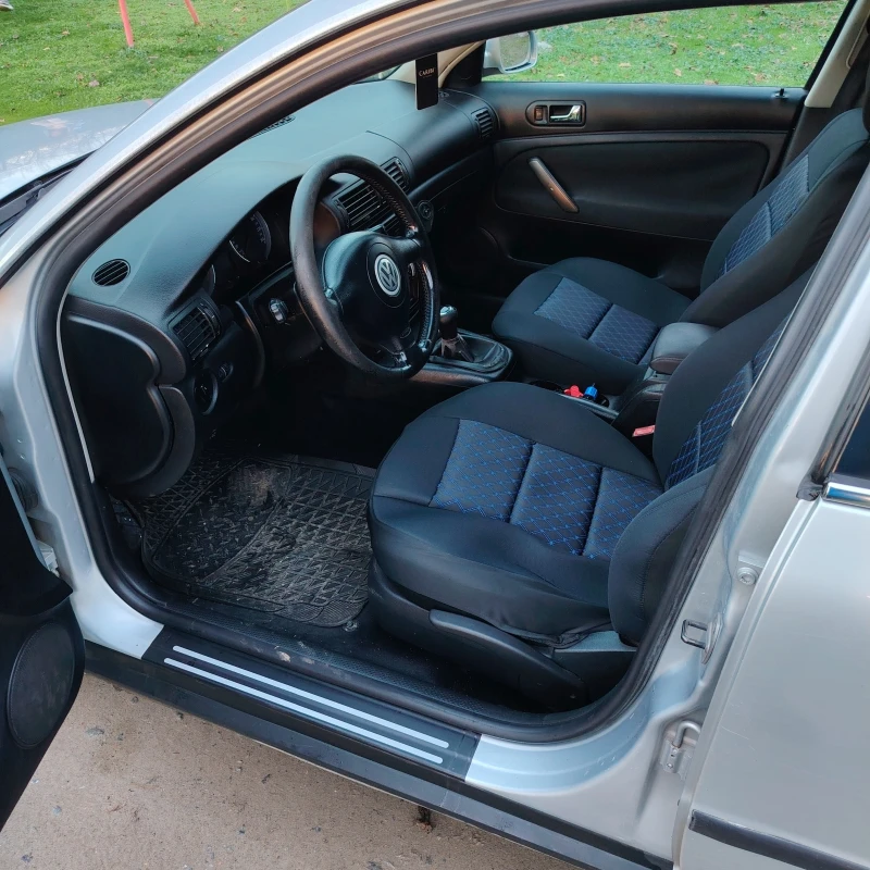 VW Passat, снимка 8 - Автомобили и джипове - 52596611