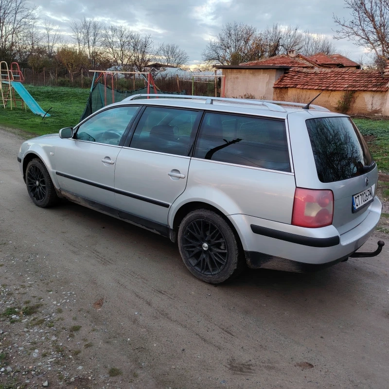 VW Passat, снимка 6 - Автомобили и джипове - 52596611
