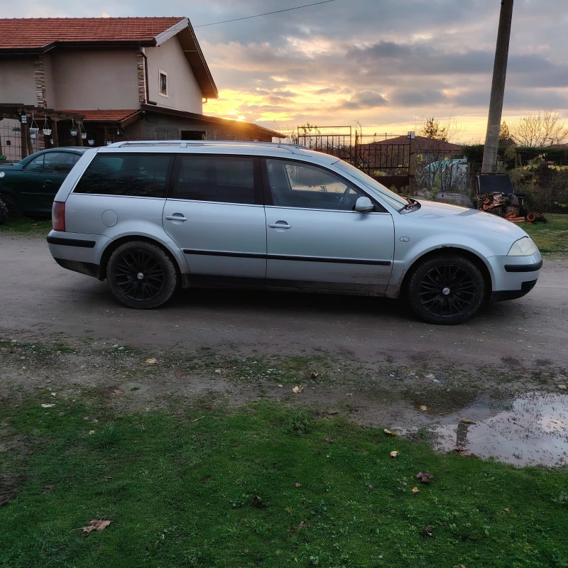 VW Passat, снимка 4 - Автомобили и джипове - 52596611