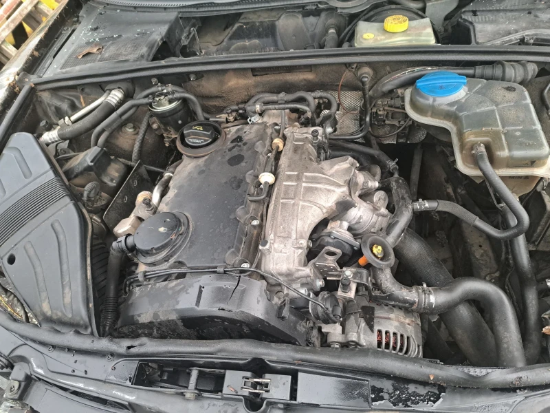 Audi A4 2.0 TDI, снимка 3 - Автомобили и джипове - 52695560