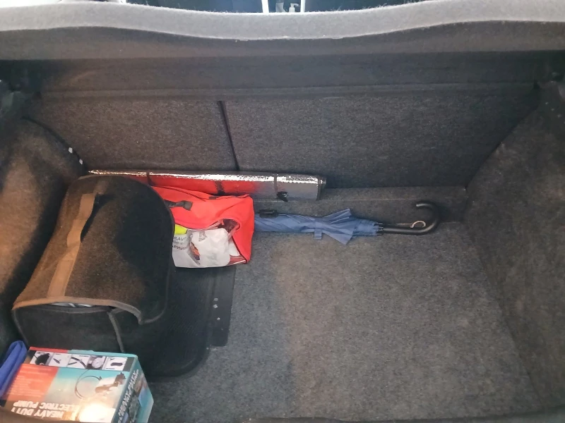 Renault Clio, снимка 4 - Автомобили и джипове - 53143013