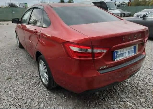 Lada Vesta, снимка 14 - Автомобили и джипове - 55418037