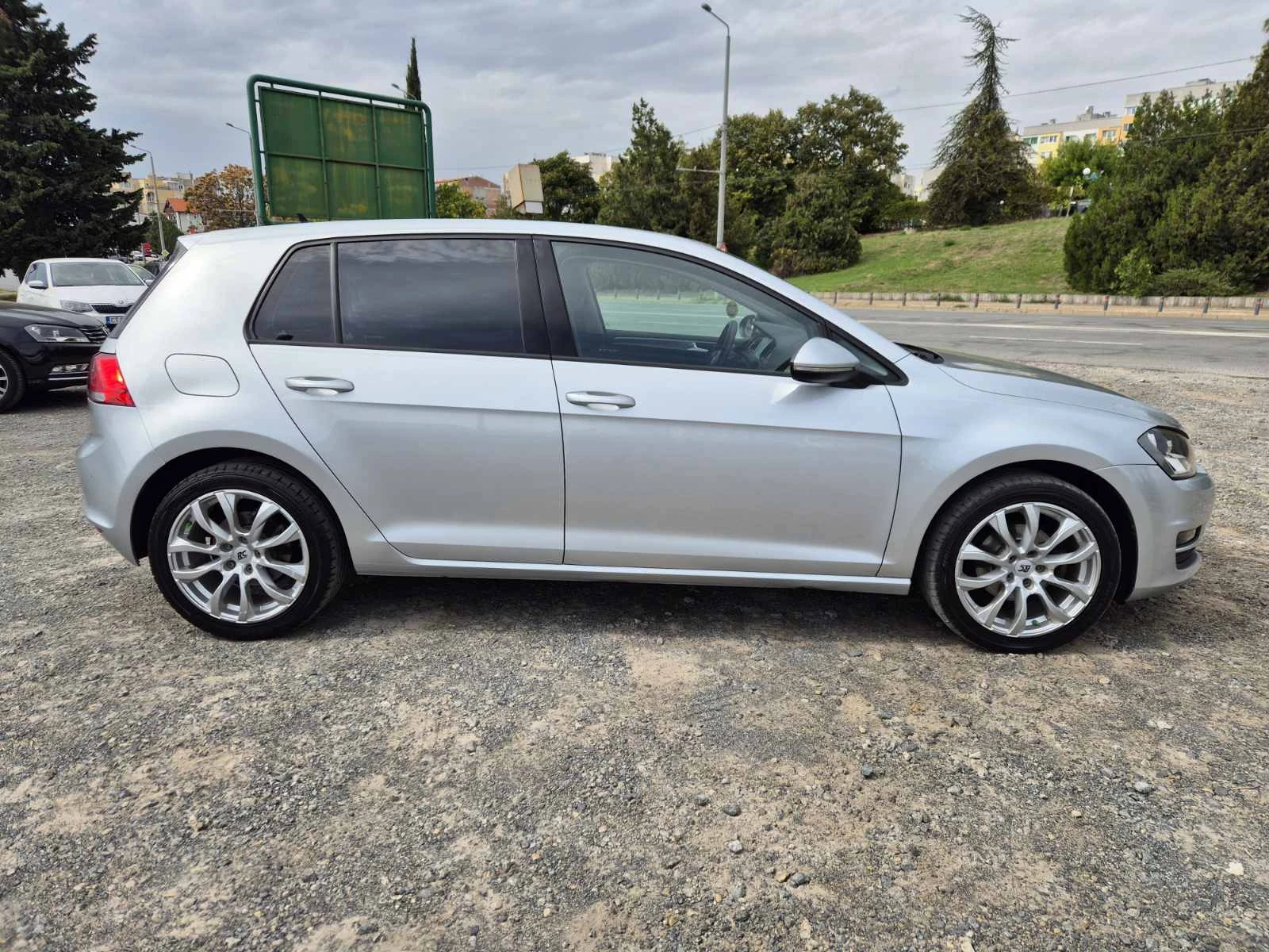 VW Golf 1.6TDI 90кс - изображение 6