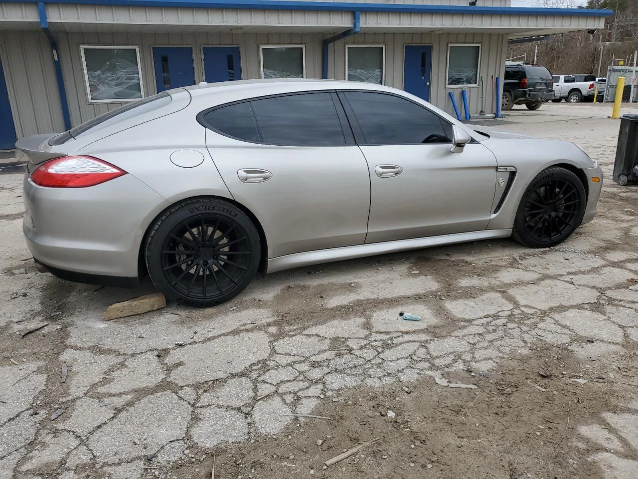 Porsche Panamera S 4.8L V8 400кс * Възможност за Лизинг*  - изображение 4